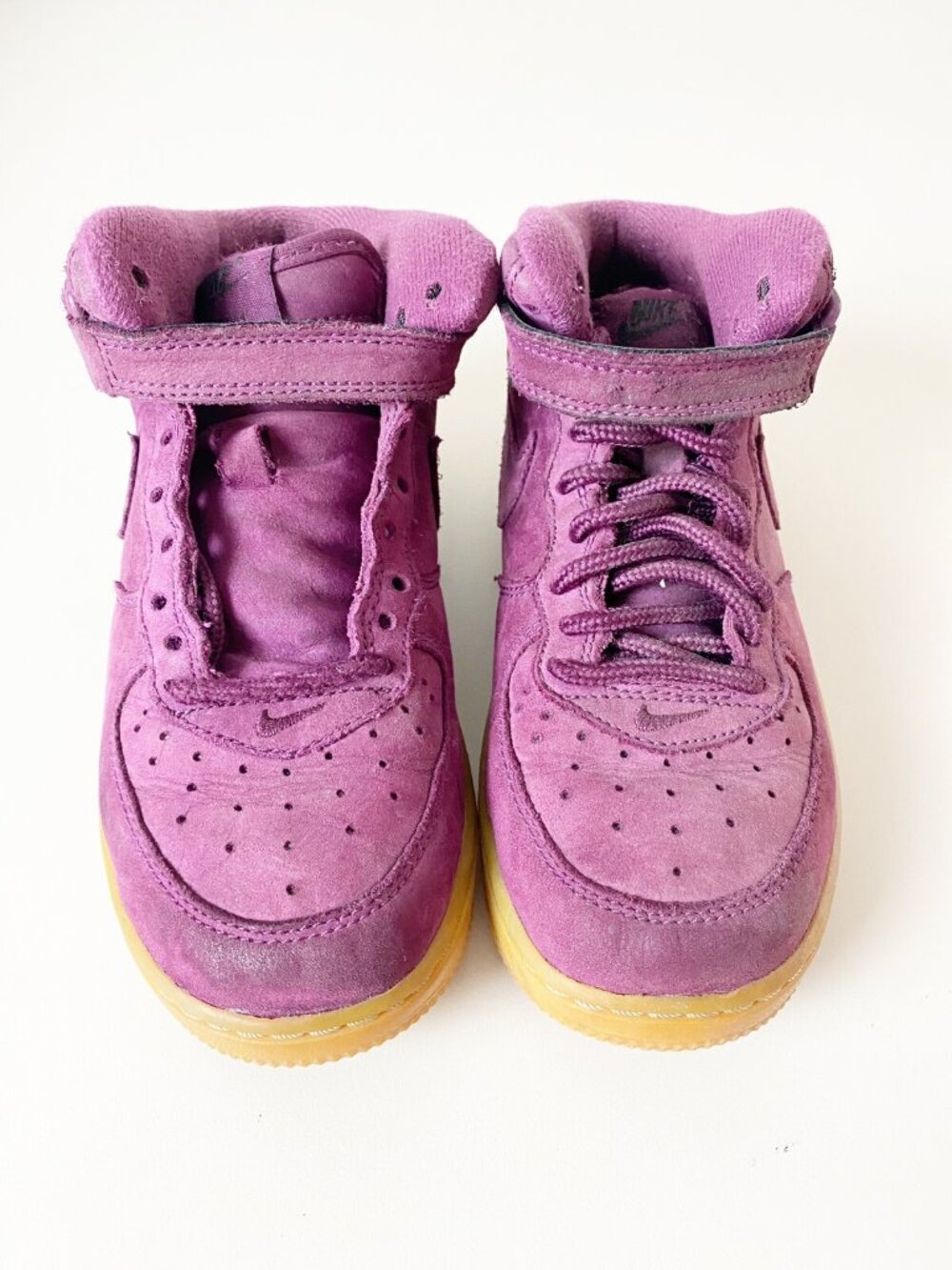 Nike Air Force 1 AHO756-600 Unisex Night Maroon Suede Sneakers Size 13C GUC